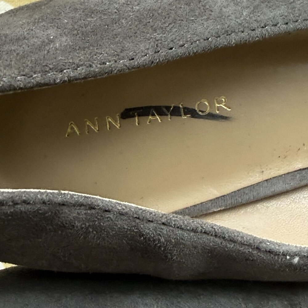 Ann Taylor Gray Suede Heels, size 8M, 3.5" heel - Picture 7 of 14